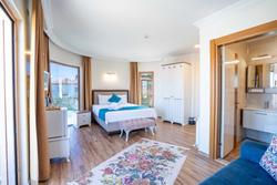 Cunda Giritlioglu Otel