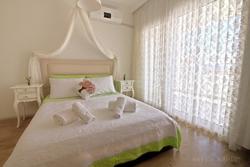 Monat Hotel