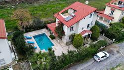 Villa Cona By Villatatilin