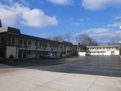Richmond Inn Suites