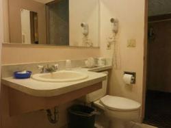 Richmond Inn Suites