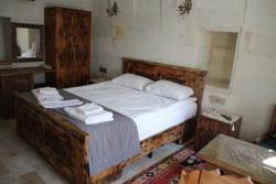 Rose Cave Hotel