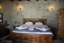 Rose Cave Hotel
