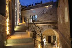 Rose Cave Hotel