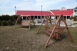 Barker's Island Inn Resort