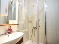 Nil Luxury Academic Apart