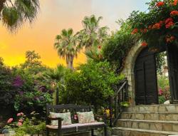 Liya Boutique Hotel & Suites