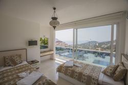 Villa Motion 2 by Akdenizvillam