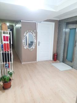 Kadikoy Can Apart