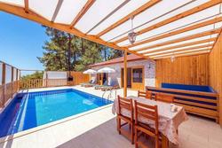 Villa Nisan