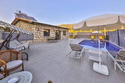 Private Pool Villa In Nature-wisterya Villa