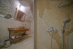 Naraca Cave House
