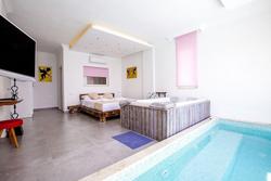 Villa Askin
