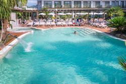 Sumus Stella and Spa