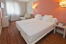 Num Hotel