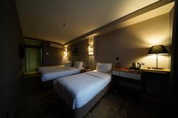 All Seasons Hotel