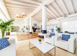 Globales Aparthotel Bouganvilla