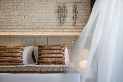 Acanthus and Cennet Barut Collectio