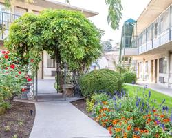 The Oakhurst Inn