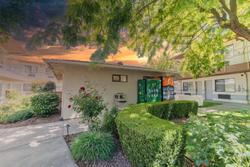 The Oakhurst Inn