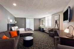 Ramada Plaza by Wyndham West Hollywood