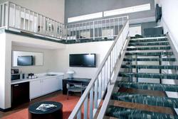 Ramada Plaza by Wyndham West Hollywood
