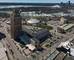Quality Hotel & Suites Niagara Falls