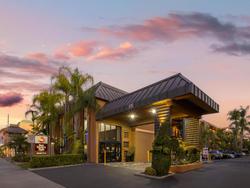 Best Western Plus Stovalls Inn