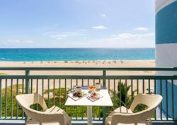The Singer Oceanfront Resort, Curio Collection