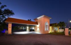 Golden Host Resort