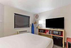 Sleep Inn & Suites