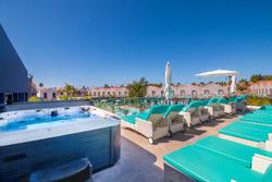 Hotel LIVVO Los Calderones