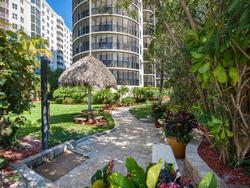 Pointe Estero