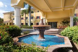 Hawthorn Suites By Wyndham Naples