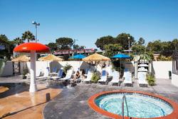 Howard Johnson by Wyndham Anaheim&Water Playground