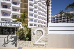 Ambassador Playa II