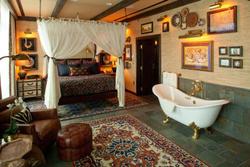 Disneyland® Hotel