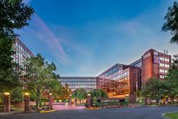 DoubleTree by Hilton New York LaGuardia Airport