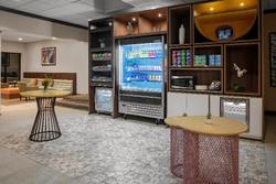 Holiday Inn Hotel & Suites Boston - Peabody