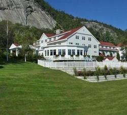 White Mountain Hotel and Resort