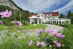 White Mountain Hotel and Resort
