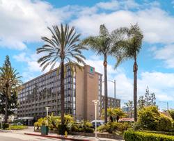 Clarion Hotel Anaheim Resort