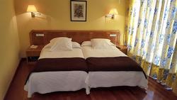 Leon Hotel Spa Paris