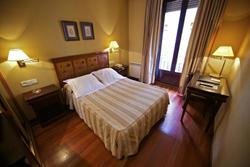 Leon Hotel Spa Paris