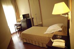 Leon Hotel Spa Paris