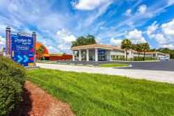 Travelodge by Wyndham Orlando Lake Buena Vista S