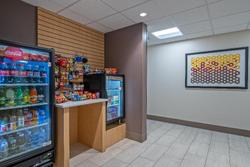 Holiday Inn Express & Suites Woodbridge by IHG