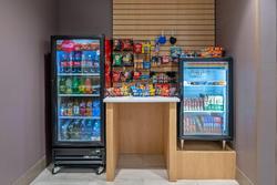 Holiday Inn Express & Suites Woodbridge by IHG