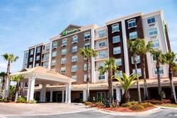 Holiday Inn Hotel & Suites Lake City 
