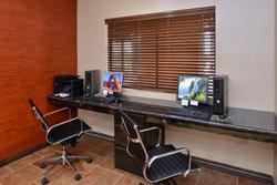 Holiday Inn Express Hotel & Suites Kingman 